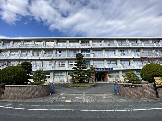 磐田市立福田中学校(約2,200m)