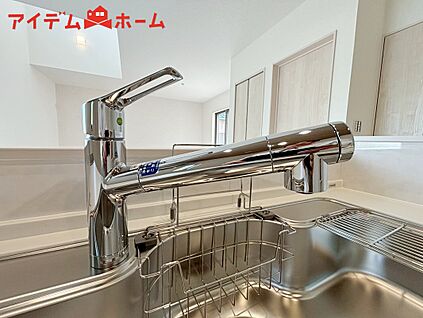 １号棟　浄水器内蔵型水栓