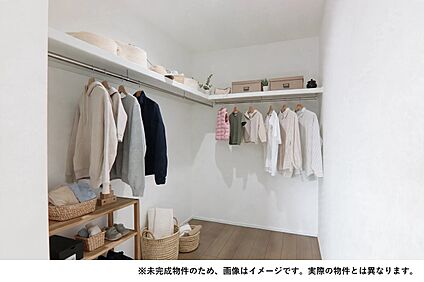 各部屋から繋がるファミリークローゼット