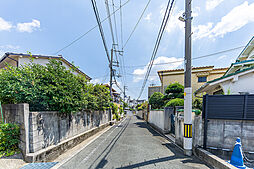 兵庫県川西市花屋敷１