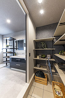 【他の分譲地で公開中のモデルハウス／SCL】