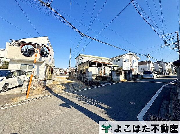 周辺は閑静な住宅街となっており小さなお子様にも安心です。