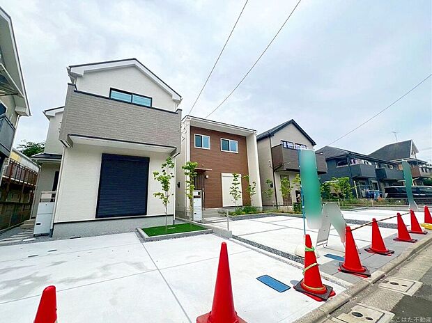 【外観】たっぷりの陽光が入ってくる建物配置です。風通しも良く、気持ちよく過ごせそうです