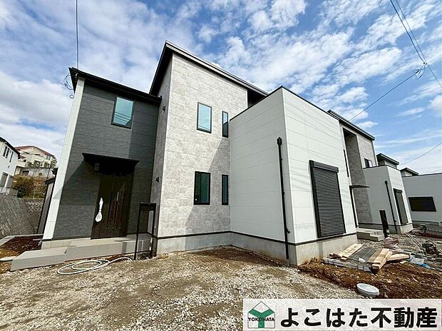 【外観】～周辺は閑静な住宅街～となっており小さなお子様にも安心です！！