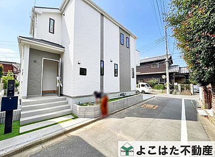 前面道路含む外観