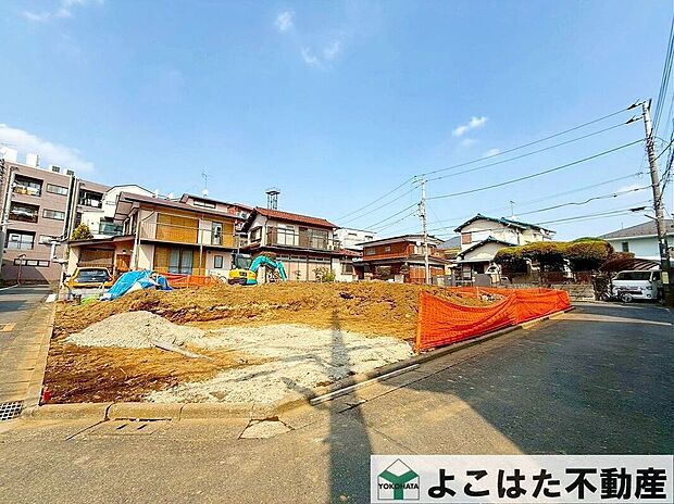 【外観】家族の“これから“を産む街で、ただいま建築中。これから新しい暮らしが生まれます。
