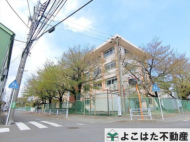 川崎市立菅中学校(約1,330m)