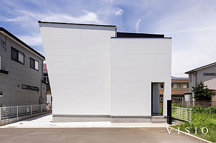 端正なフォルムが美しい外観