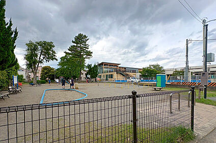 藤崎児童公園 224m(徒歩3分)
