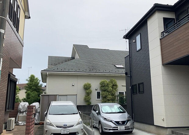 桜や紅葉の名所に出かける人は多いと思いますが、家にいながら季節の移ろいを感じる生活を送りませんか?リビングや窓から見える景色が生活を彩るワンポイントに!現地から見える景色を堪能してみては如何でしょう。