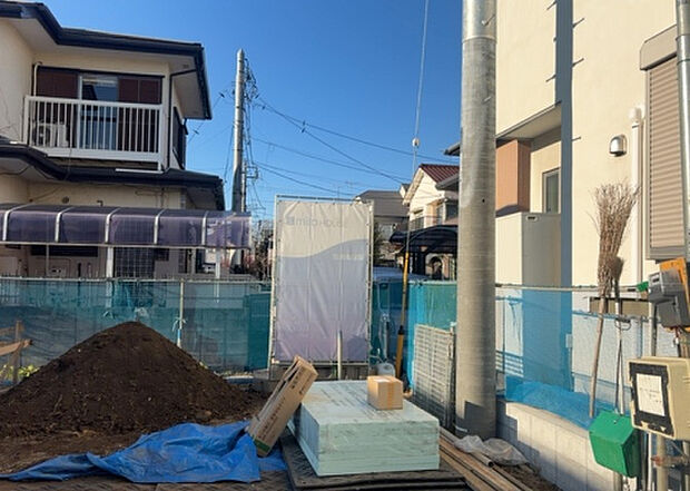 桜や紅葉の名所に出かける人は多いと思いますが、家にいながら季節の移ろいを感じる生活を送りませんか?リビングや窓から見える景色が生活を彩るワンポイントに!現地から見える景色を堪能してみては如何でしょう。