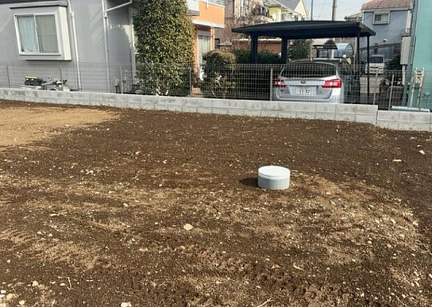 家族でのBBQを行うのであれば3坪程度の広さがあればよいでしょう。ガーデニングや家庭菜園を楽しむ際は、手入れが行き届く範囲にすると安心です。また、庭のある方角や接道が気になる方は事前に確認しましょう。