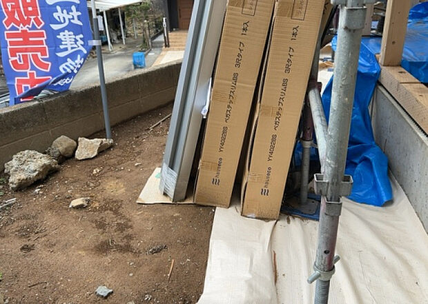 家族でのBBQを行うのであれば3坪程度の広さがあればよいでしょう。ガーデニングや家庭菜園を楽しむ際は、手入れが行き届く範囲にすると安心です。また、庭のある方角や接道が気になる方は事前に確認しましょう。