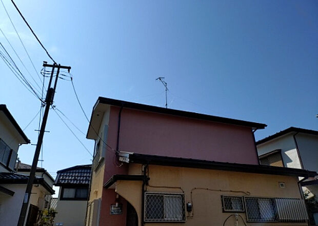 桜や紅葉の名所に出かける人は多いと思いますが、家にいながら季節の移ろいを感じる生活を送りませんか？リビングや窓から見える景色が生活を彩るワンポイントに！現地から見える景色を堪能してみては如何でしょう。