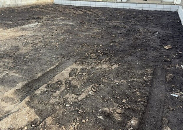 木造住宅とは土台、壁、柱など建築物の強度を支える構造体の材に木が使用されている構造を指します。構造体は建物の自重を支えるだけではなく風圧や水圧、積裁荷重などあらゆる衝撃に耐えるための基礎です。