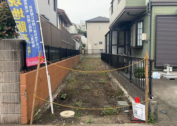 ついに完成致しました!現地をご見学に行く際は、道路の幅や周辺の交通量、施設などをご確認頂くことをおすすめします!物件の流れが早いため、内見をしたい方はお早めに当社営業までお問い合わせ頂きご予約下さい!