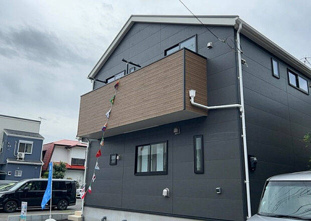 ついに完成致しました!現地をご見学に行く際は、道路の幅や周辺の交通量、施設などをご確認頂くことをおすすめします!物件の流れが早いため、内見をしたい方はお早めに当社営業までお問い合わせ頂きご予約下さい!