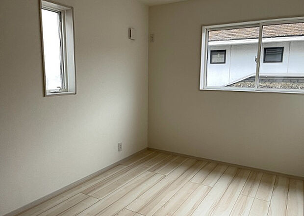 【子供部屋】子供が何人でも年齢によっては、受験時にしっかり壁のある個室があった方が良い場合もあります。難しい問題ですが、兄弟の人数や、性別や年齢差によって状況が異なりますので、数年後のこともしっかり考えましょう。