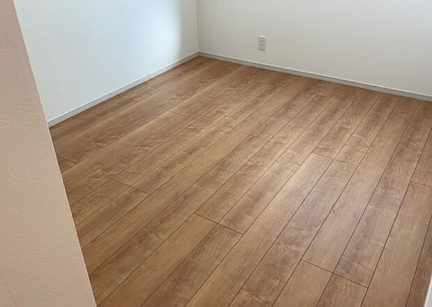 【子供部屋】子供が何人でも年齢によっては、受験時にしっかり壁のある個室があった方が良い場合もあります。難しい問題ですが、兄弟の人数や、性別や年齢差によって状況が異なりますので、数年後のこともしっかり考えましょう。