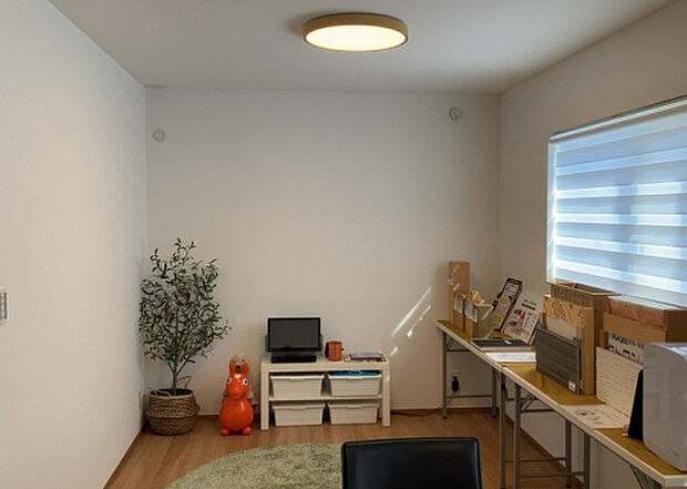 【子供部屋】子供が何人でも年齢によっては、受験時にしっかり壁のある個室があった方が良い場合もあります。難しい問題ですが、兄弟の人数や、性別や年齢差によって状況が異なりますので、数年後のこともしっかり考えましょう。