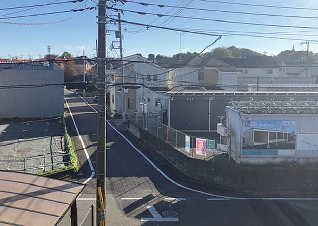 【物件からの展望】眺望を気にして物件を探す場合、前面に建物が建っていないか現地で確認しましょう!前面に建物があると景色はもちろん、日当たりや風通しにも影響が出てきます。住んだ時のことを想像しながら現地見学をしましょう。