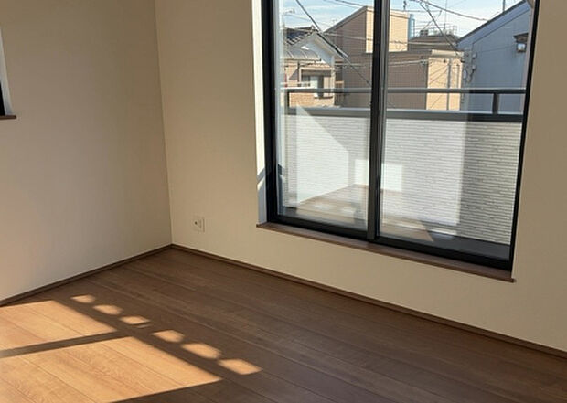 【子供部屋】子供が何人でも年齢によっては、受験時にしっかり壁のある個室があった方が良い場合もあります。難しい問題ですが、兄弟の人数や、性別や年齢差によって状況が異なりますので、数年後のこともしっかり考えましょう。