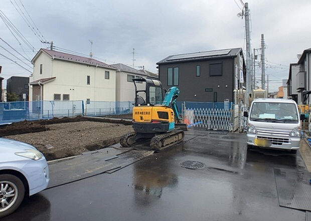 【物件からの展望_2】眺望を気にして物件を探す場合、前面に建物が建っていないか現地で確認しましょう!前面に建物があると景色はもちろん、日当たりや風通しにも影響が出てきます。住んだ時のことを想像しながら現地見学をしましょう。