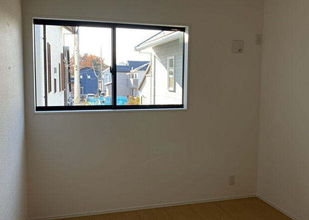 【子供部屋】子供が何人でも年齢によっては、受験時にしっかり壁のある個室があった方が良い場合もあります。難しい問題ですが、兄弟の人数や、性別や年齢差によって状況が異なりますので、数年後のこともしっかり考えましょう。