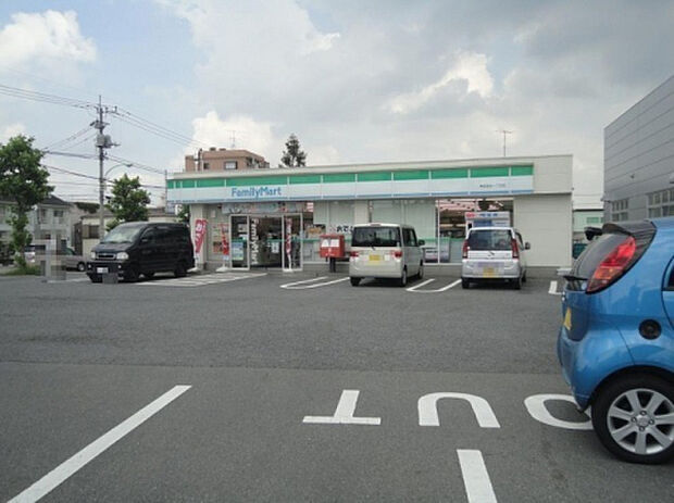 ファミリーマート 町田忠生店（約211m）