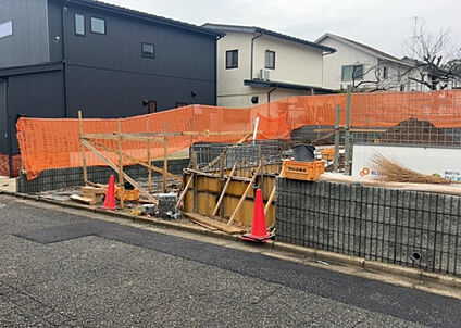 前面道路含む現地写真_3