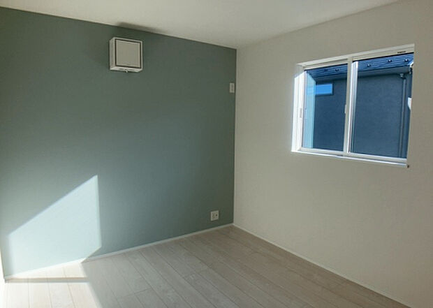 【子供部屋】子供が何人でも年齢によっては、受験時にしっかり壁のある個室があった方が良い場合もあります。難しい問題ですが、兄弟の人数や、性別や年齢差によって状況が異なりますので、数年後のこともしっかり考えましょう。