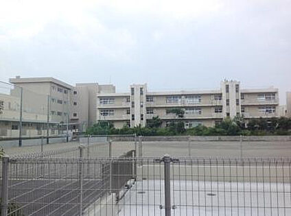 相武台小学校 541m(徒歩7分)