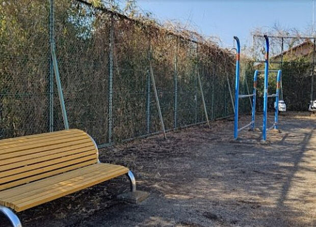 富士見町公園（約147m）