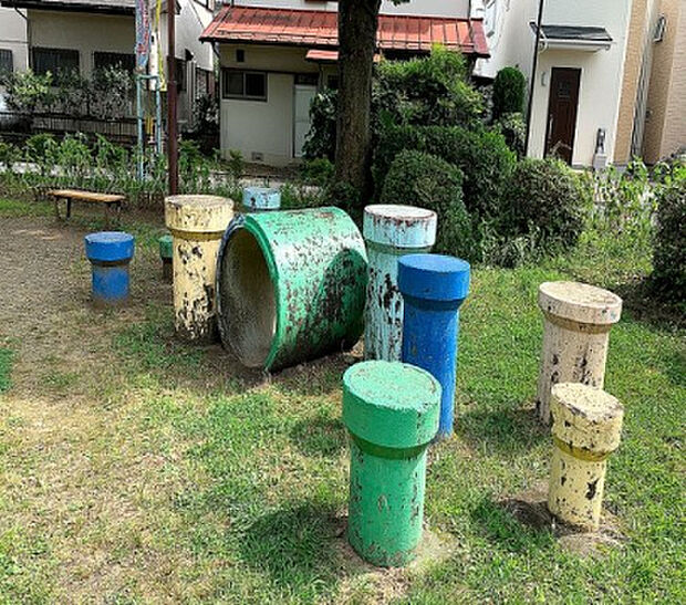 清川四号公園(約285m)