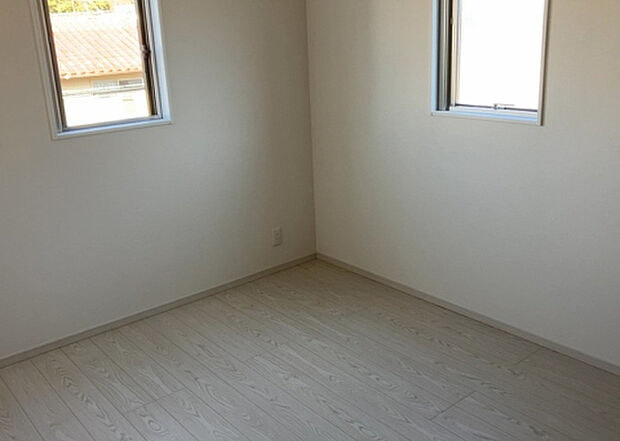 【子供部屋】子供が何人でも年齢によっては、受験時にしっかり壁のある個室があった方が良い場合もあります。難しい問題ですが、兄弟の人数や、性別や年齢差によって状況が異なりますので、数年後のこともしっかり考えましょう。