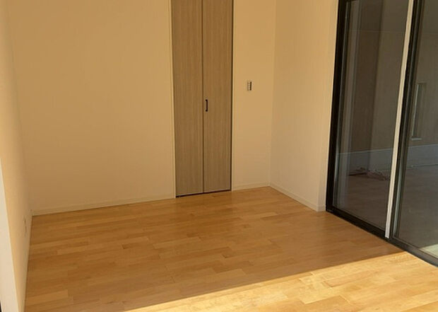 【子供部屋】子供が何人でも年齢によっては、受験時にしっかり壁のある個室があった方が良い場合もあります。難しい問題ですが、兄弟の人数や、性別や年齢差によって状況が異なりますので、数年後のこともしっかり考えましょう。