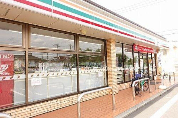 セブンイレブン 相模原相武台小前店（約114m）