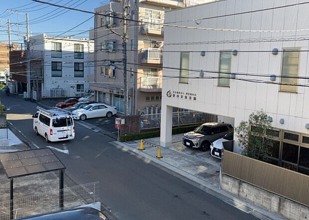 【物件からの展望】眺望を気にして物件を探す場合、前面に建物が建っていないか現地で確認しましょう！前面に建物があると景色はもちろん、日当たりや風通しにも影響が出てきます。住んだ時のことを想像しながら現地見学をしましょう。