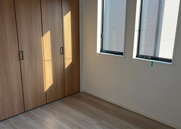 【子供部屋】子供が何人でも年齢によっては、受験時にしっかり壁のある個室があった方が良い場合もあります。難しい問題ですが、兄弟の人数や、性別や年齢差によって状況が異なりますので、数年後のこともしっかり考えましょう。