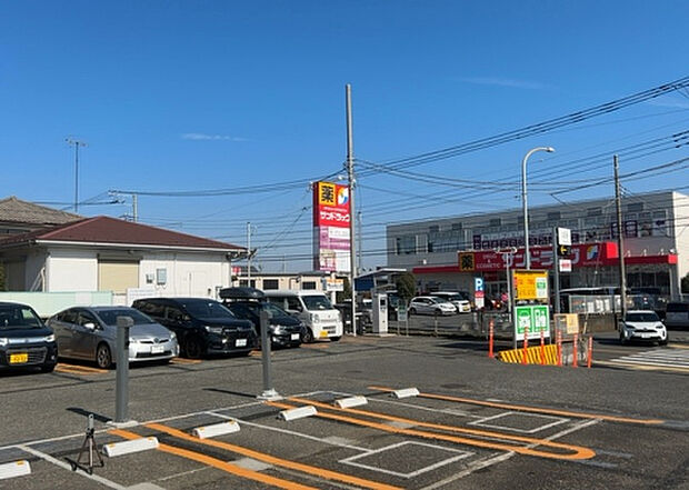 【物件からの展望_2】眺望を気にして物件を探す場合、前面に建物が建っていないか現地で確認しましょう!前面に建物があると景色はもちろん、日当たりや風通しにも影響が出てきます。住んだ時のことを想像しながら現地見学をしましょう。