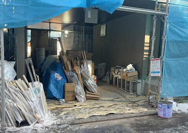 【駐車場_2】駐車場と明記されていても、最小スペースでつくられた駐車場だと大型車は駐車できなかったり、出入りしにくくなったりする可能性があります。お車のサイズと購入したい物件の駐車場のサイズを現地で確認しましょう。