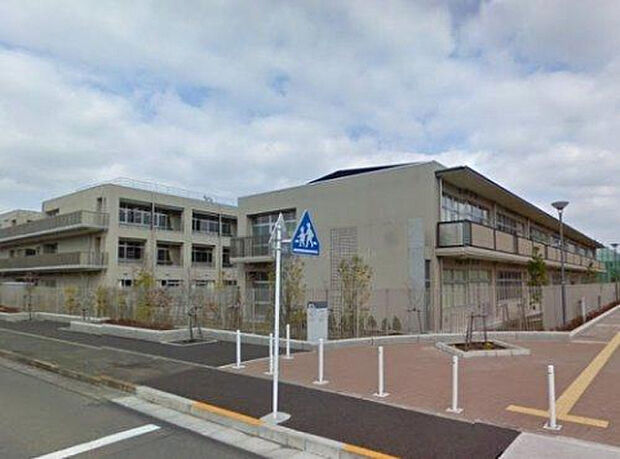 図師小学校(約629m)