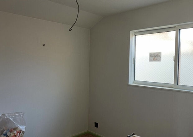 【子供部屋】子供が何人でも年齢によっては、受験時にしっかり壁のある個室があった方が良い場合もあります。難しい問題ですが、兄弟の人数や、性別や年齢差によって状況が異なりますので、数年後のこともしっかり考えましょう。