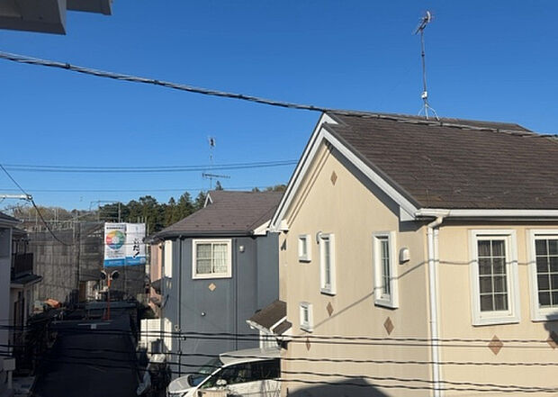 【物件からの展望】眺望を気にして物件を探す場合、前面に建物が建っていないか現地で確認しましょう！前面に建物があると景色はもちろん、日当たりや風通しにも影響が出てきます。住んだ時のことを想像しながら現地見学をしましょう。