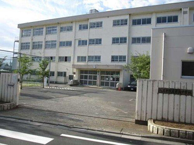 第二中学校（約894m）