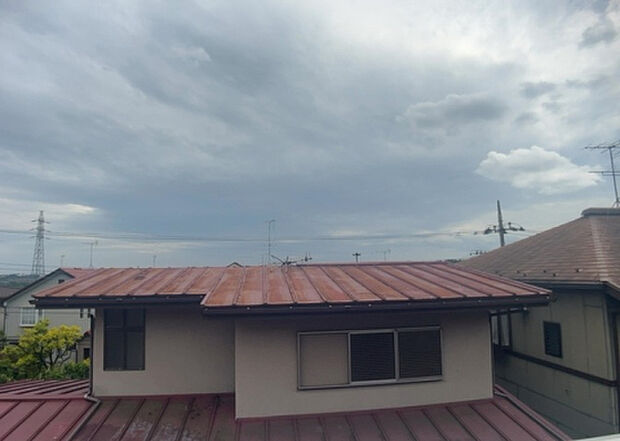 【物件からの展望】眺望を気にして物件を探す場合、前面に建物が建っていないか現地で確認しましょう!前面に建物があると景色はもちろん、日当たりや風通しにも影響が出てきます。住んだ時のことを想像しながら現地見学をしましょう。