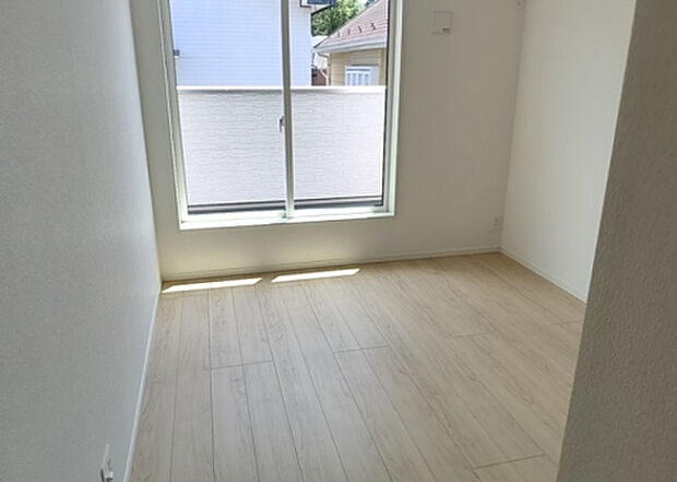 【子供部屋】子供が何人でも年齢によっては、受験時にしっかり壁のある個室があった方が良い場合もあります。難しい問題ですが、兄弟の人数や、性別や年齢差によって状況が異なりますので、数年後のこともしっかり考えましょう。