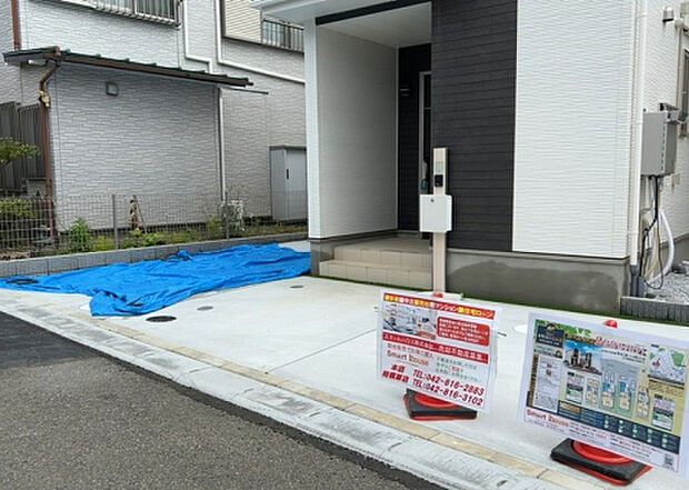 【駐車場】駐車場と明記されていても、最小スペースでつくられた駐車場だと大型車は駐車できなかったり、出入りしにくくなったりする可能性があります。お車のサイズと購入したい物件の駐車場のサイズを現地で確認しましょう。