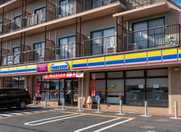 ミニストップ 町田和光学園前店(約136m)