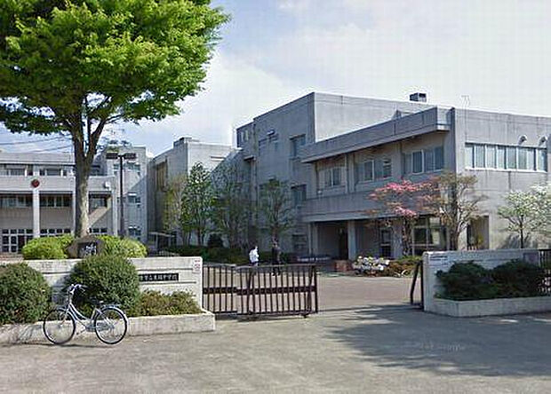 東林中学校(約682m)